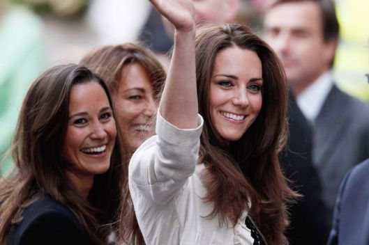 Kate-Middleton-and-Pippa-Middleton-2011